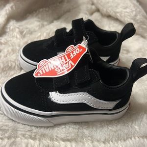 Old skool vans black size 5